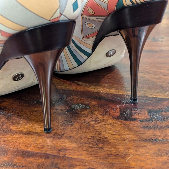 Rare Emilio Pucci leather pumps Peep Toe Art Deco Size 40 Signature Pattern - Picture 10 of 13